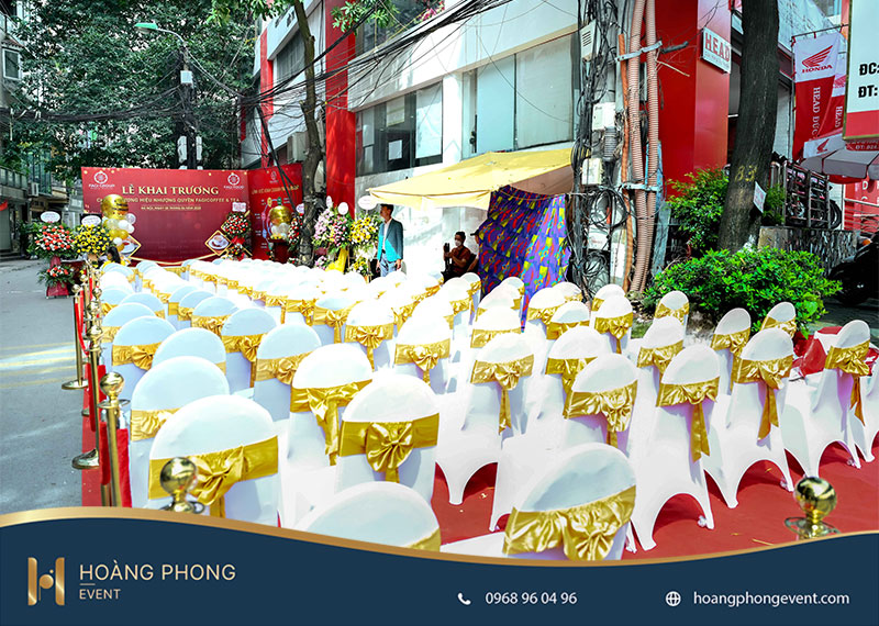 báo giá thuê bàn ghé khai trương
