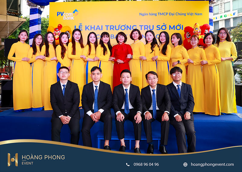 tổ chức khai trương ngân hàng chuyên nghiệp