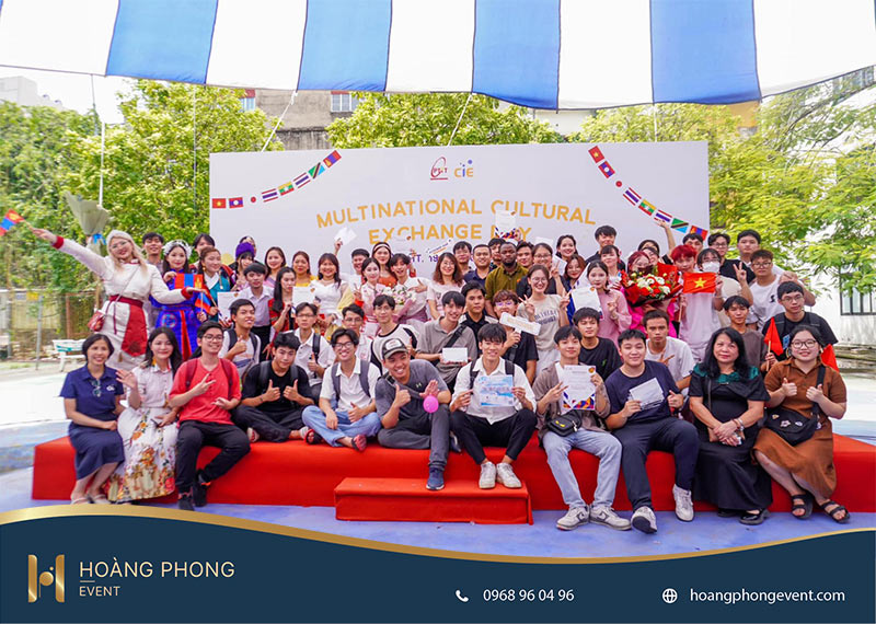 tổ chức giao lưu là gì