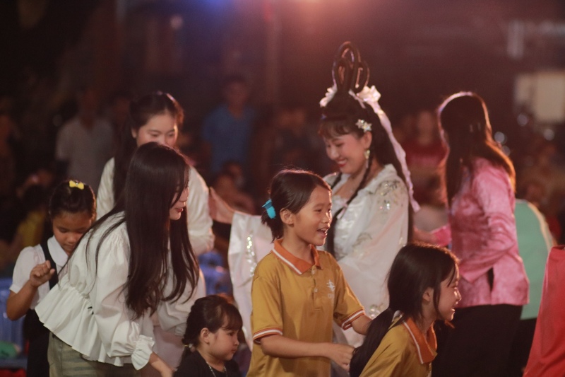 trung thu cho trẻ em nghèo