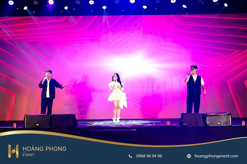 đêm nhạc shine bright chào tân sinh viên PTIT 2025