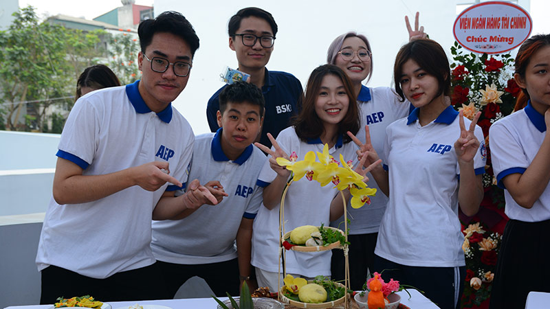 trang trí gian hàng ẩm thực