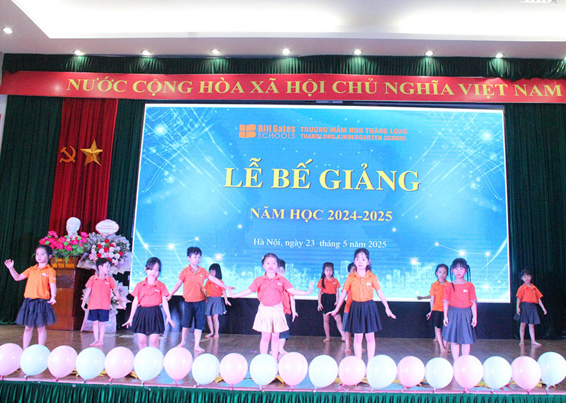 Tổ chức lễ bế giảng năm học hà nội