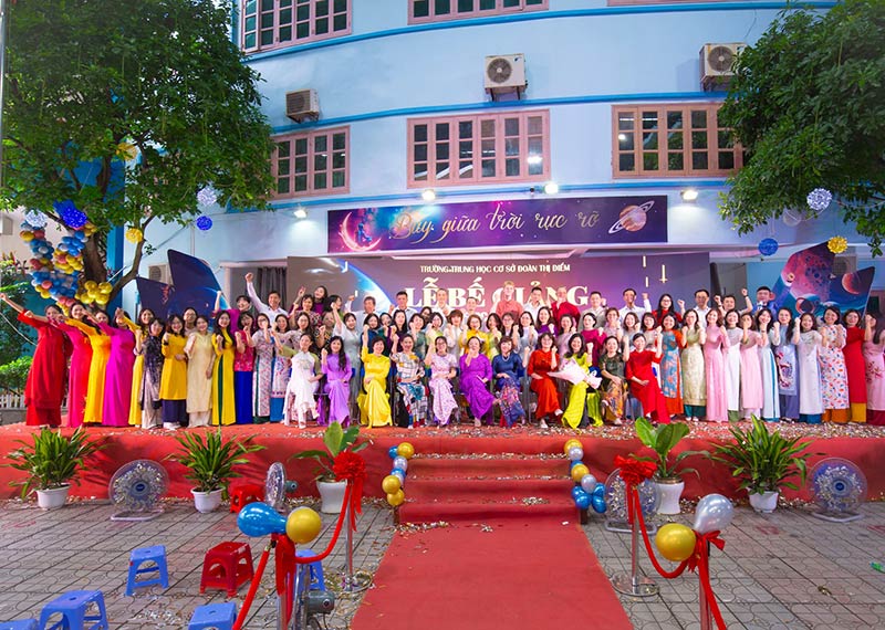 Dịch vụ trang trí sân khấu bế giảng năm học hà nội