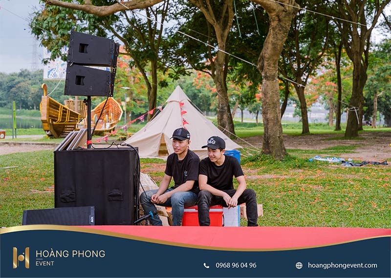 Trang trí sân khấu lễ bế giảng năm học