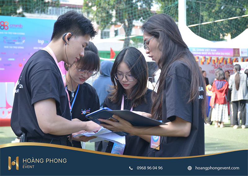 người tổ chức sự kiện đóng vai trò gì