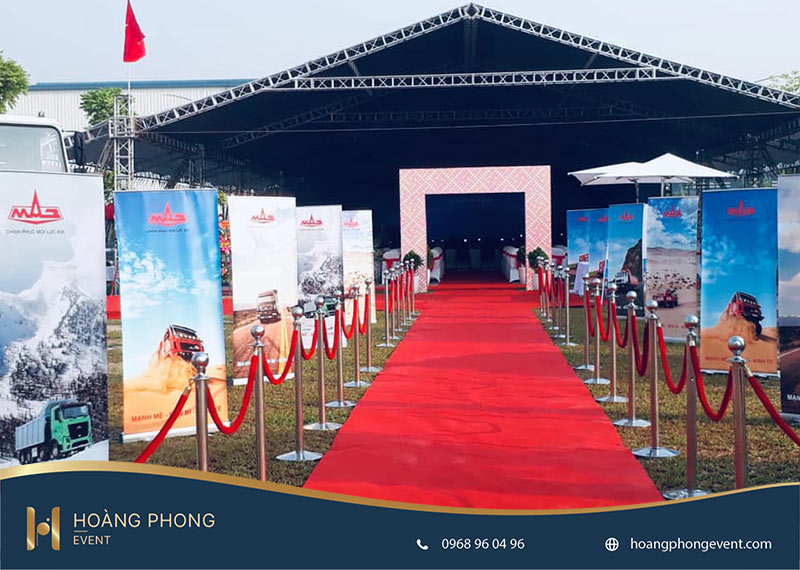 thuê standee hà nội đẹp