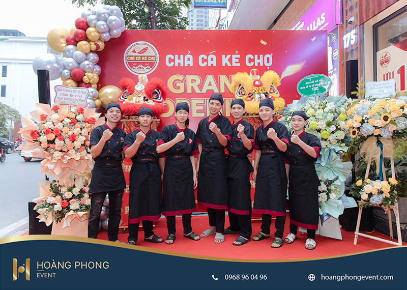 khai trương quán ăn tại Hà Nội