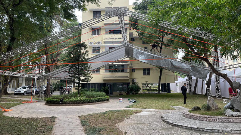 khảo sát mặt bằng thi công nhà bạt không gian