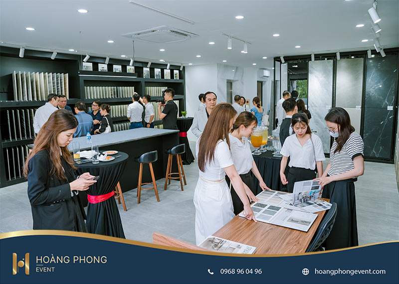 đơn vị làm khai trương showroom chuyên nghiệp Hà Nội