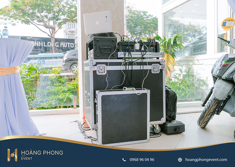 dịch vụ trang trí khai trương showroom Hà Nội
