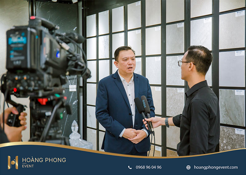 tổ chức khai trương showroom Hà Nội