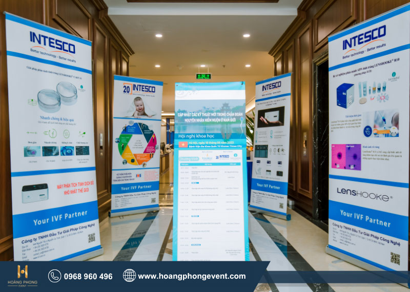 mẫu standee 20/10 đẹp