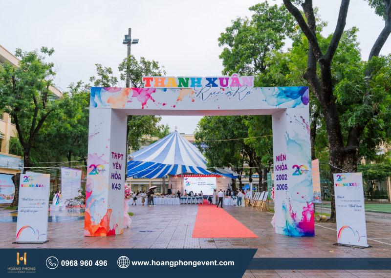 standee chúc mừng 20/10